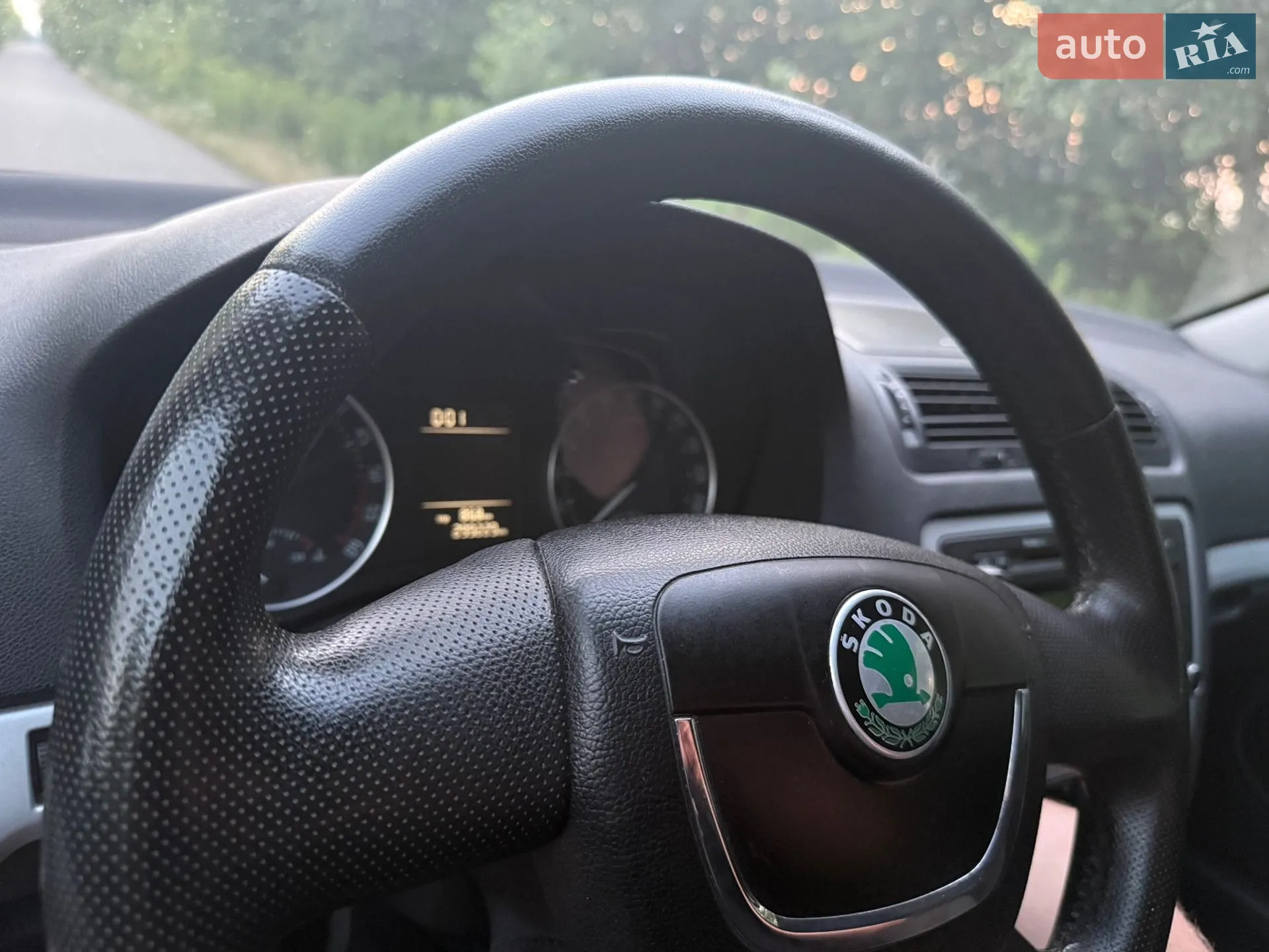 2010 Skoda Octavia - мініатюра 16