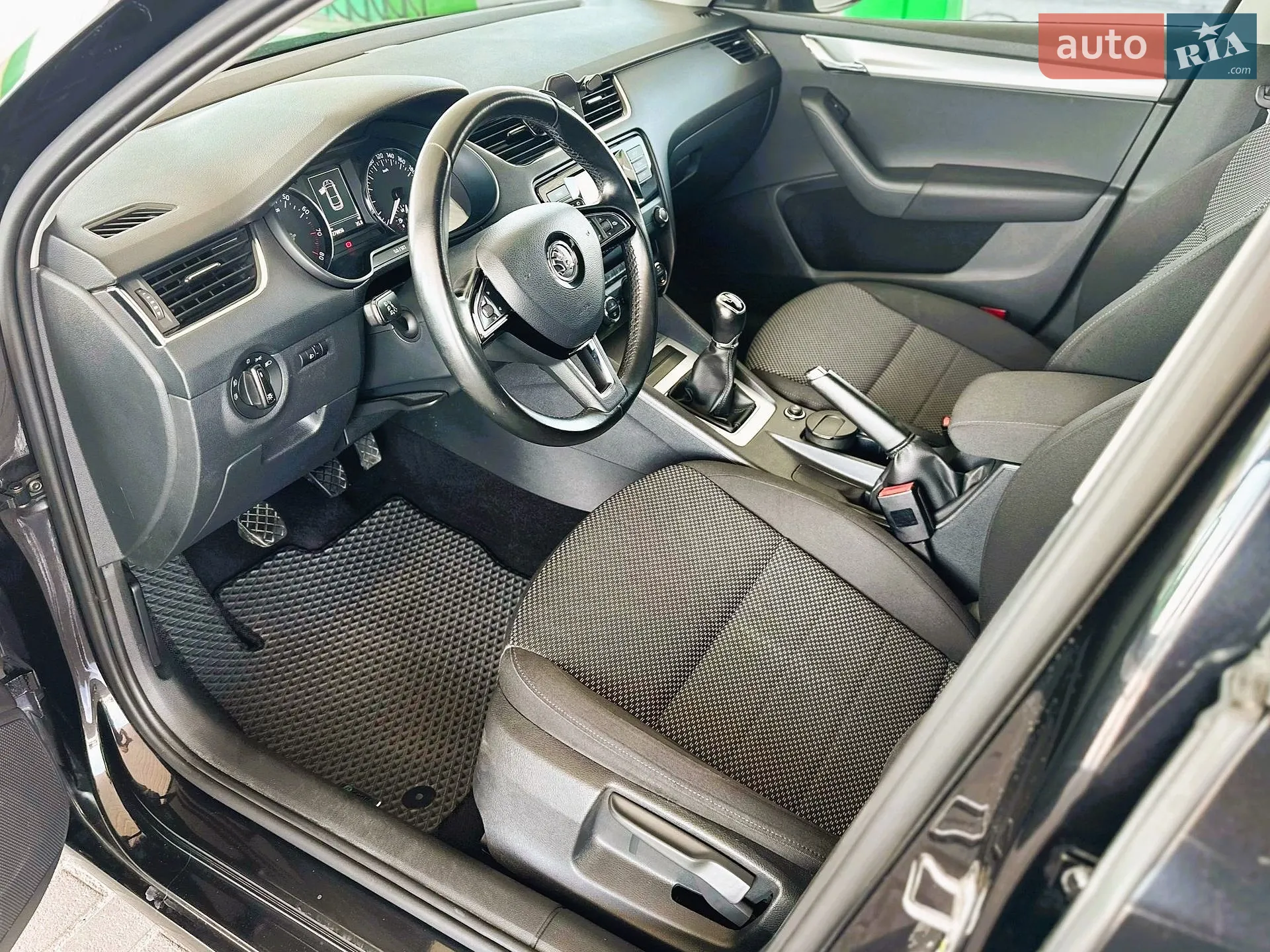 2016 Skoda Octavia - мініатюра 17