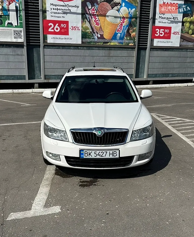 2010 Skoda Octavia - мініатюра 17