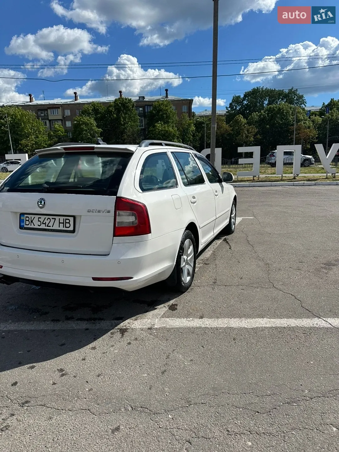 2010 Skoda Octavia - мініатюра 5