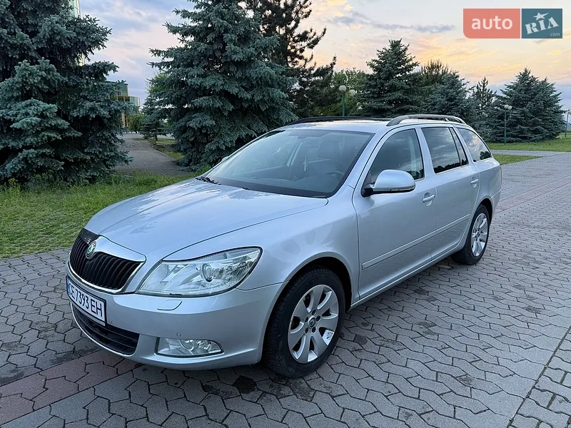 Skoda Octavia 2012 VIN TMBGE61Z5C2162618 фото оголошення 2 з 71