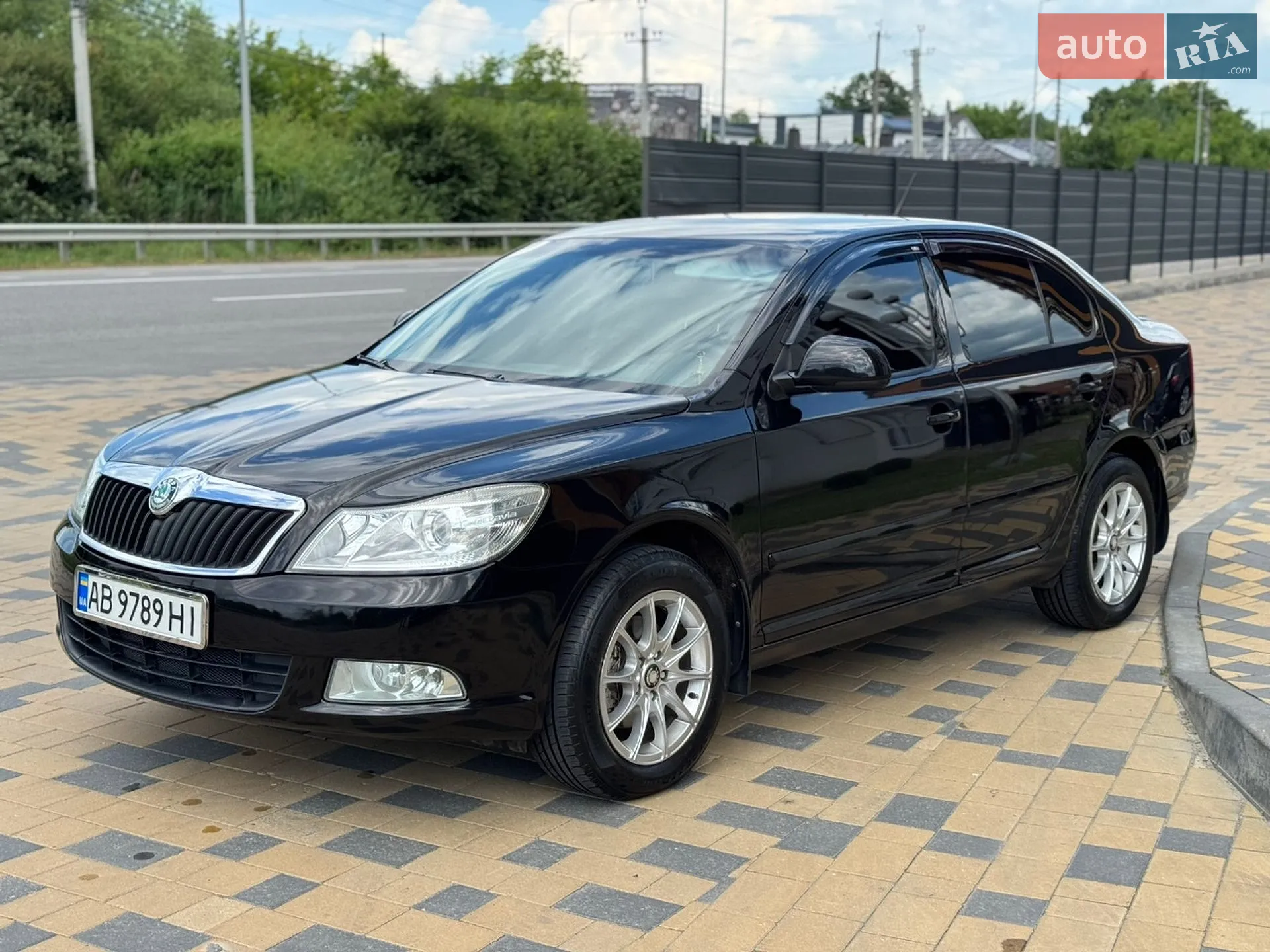 2011 Skoda Octavia - мініатюра 2