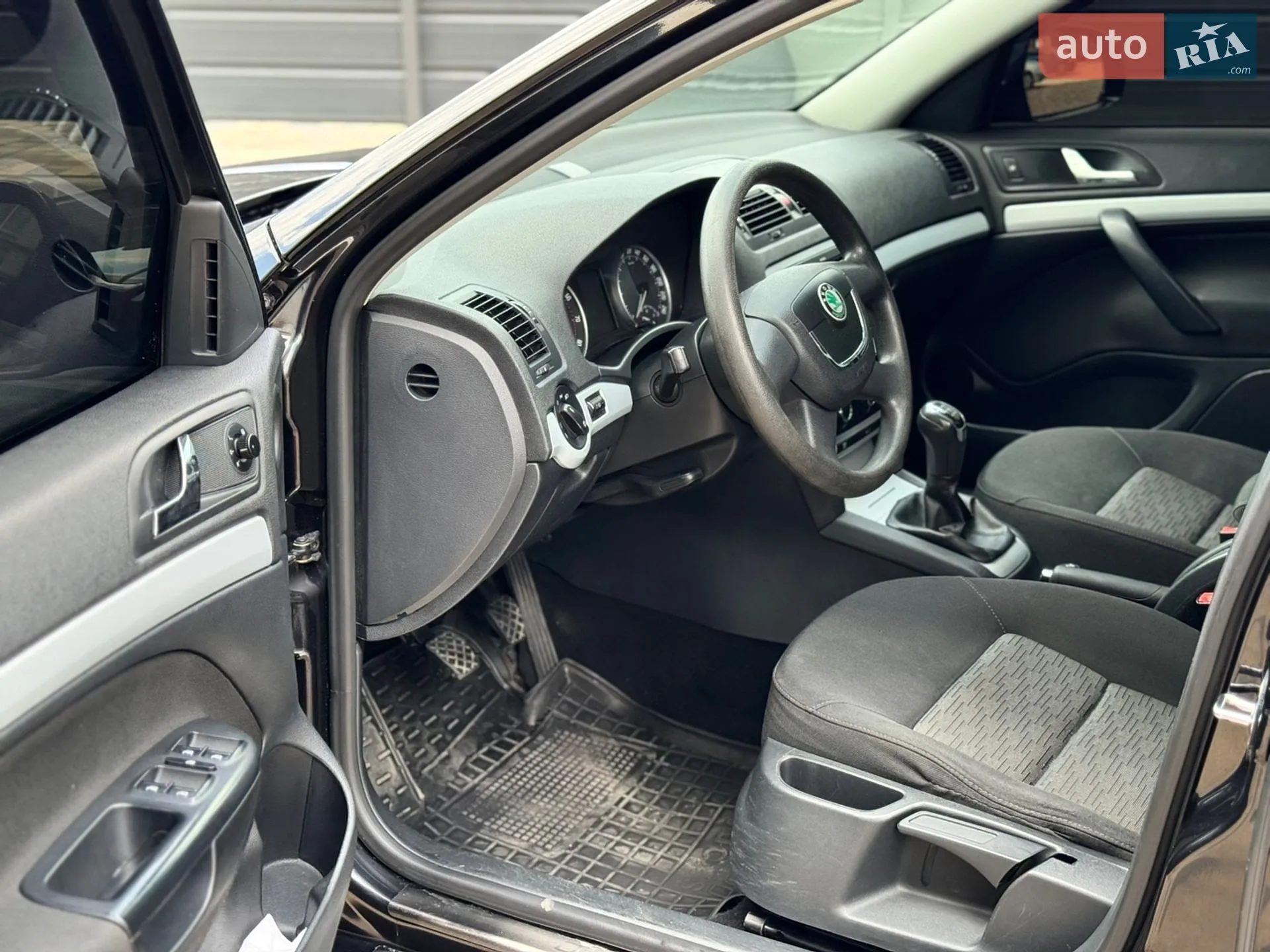 2011 Skoda Octavia - мініатюра 31