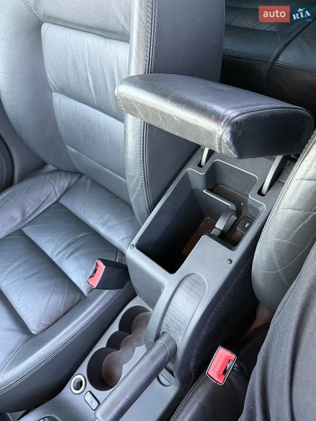 2010 Skoda Octavia - мініатюра 21