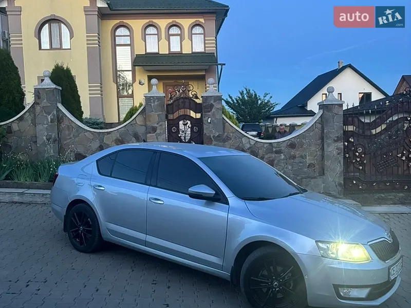 Skoda Octavia 2013 VIN TMBAJ7NE2E0068242 фото оголошення 3 з 40