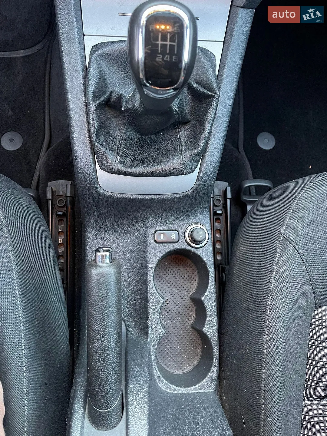 2011 Skoda Octavia - мініатюра 18
