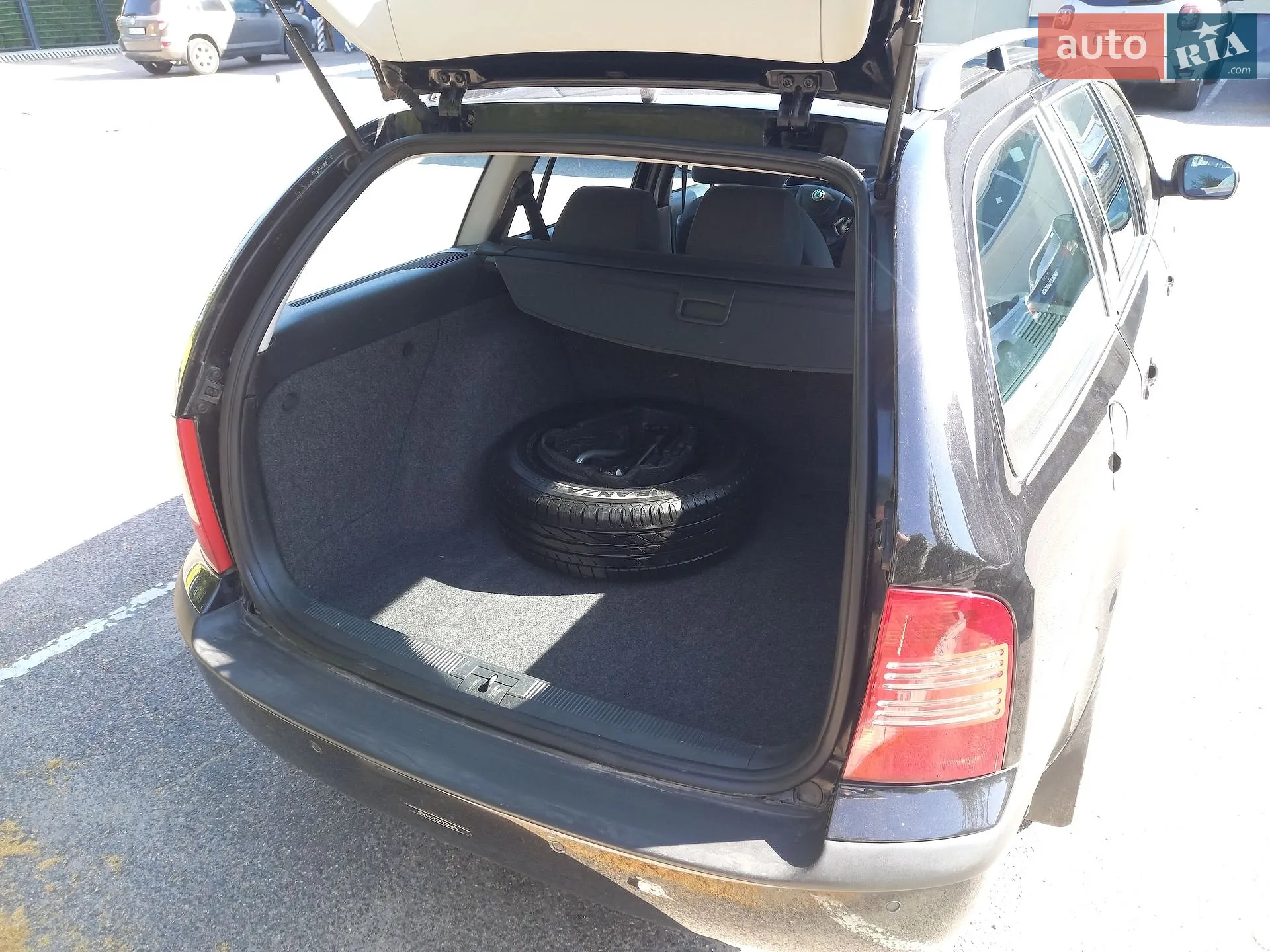 2010 Skoda Octavia - мініатюра 10