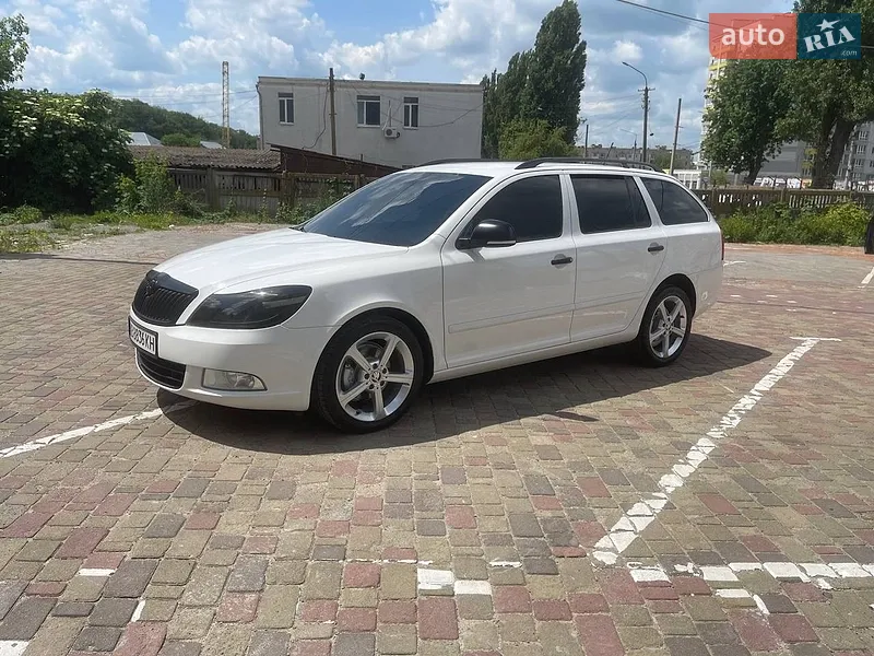 Skoda Octavia 2011 VIN TMBTTC1Z9C2024762 фото оголошення 6 з 57