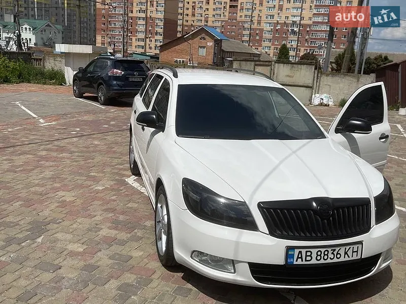 Skoda Octavia 2011 VIN TMBTTC1Z9C2024762 фото оголошення 3 з 57