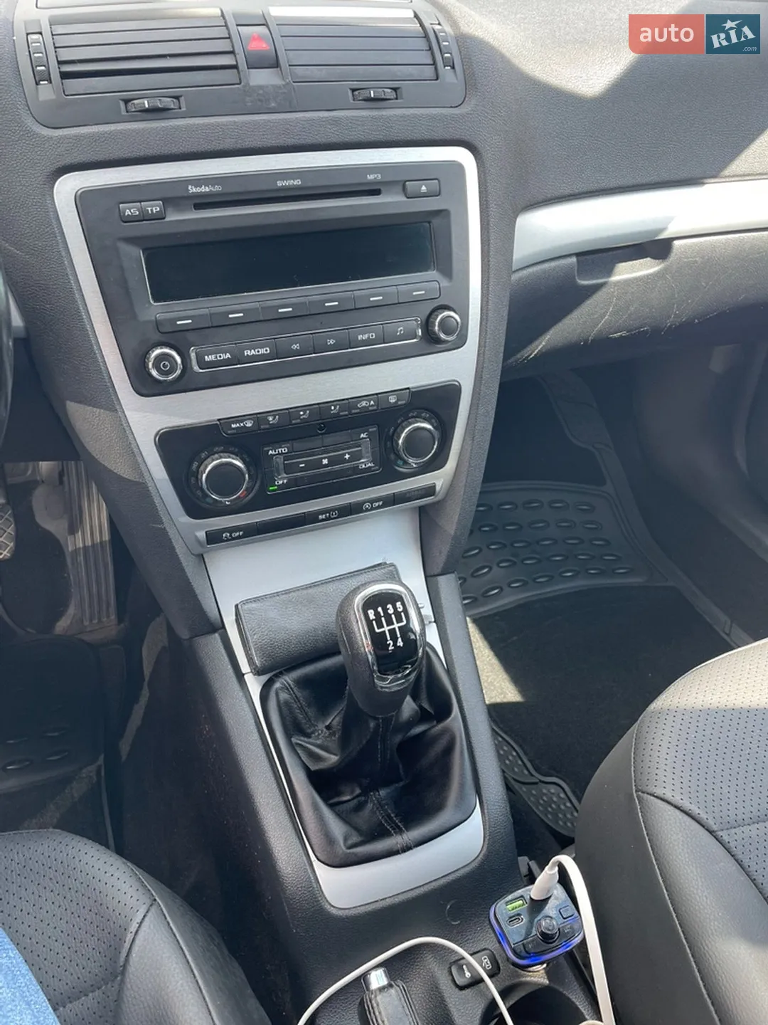 2011 Skoda Octavia - мініатюра 11