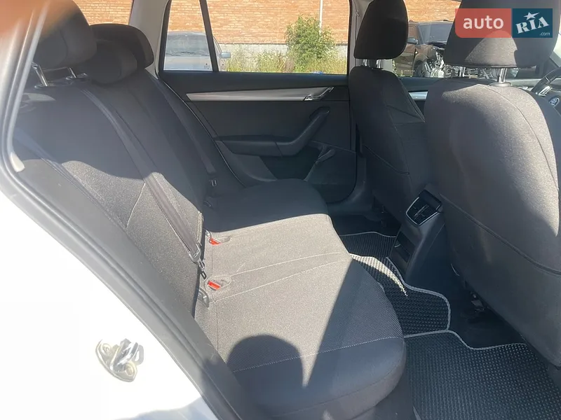 Skoda Octavia 2014 VIN TMBJG7NE8E0156002 фото оголошення 12 з 54