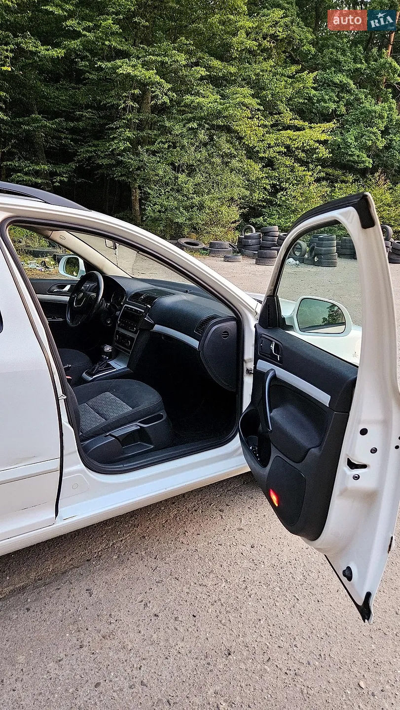 2010 Skoda Octavia - мініатюра 5