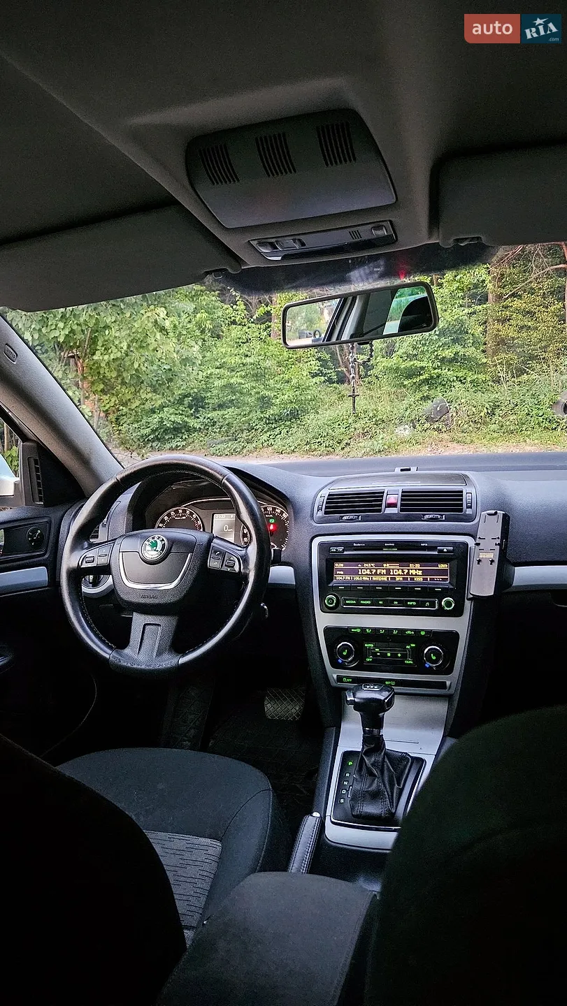 2010 Skoda Octavia - мініатюра 21