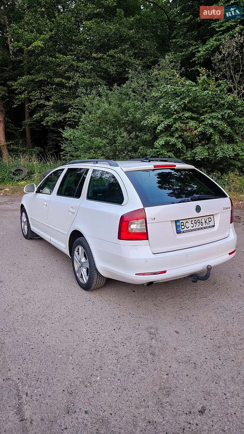 2010 Skoda Octavia - мініатюра 29