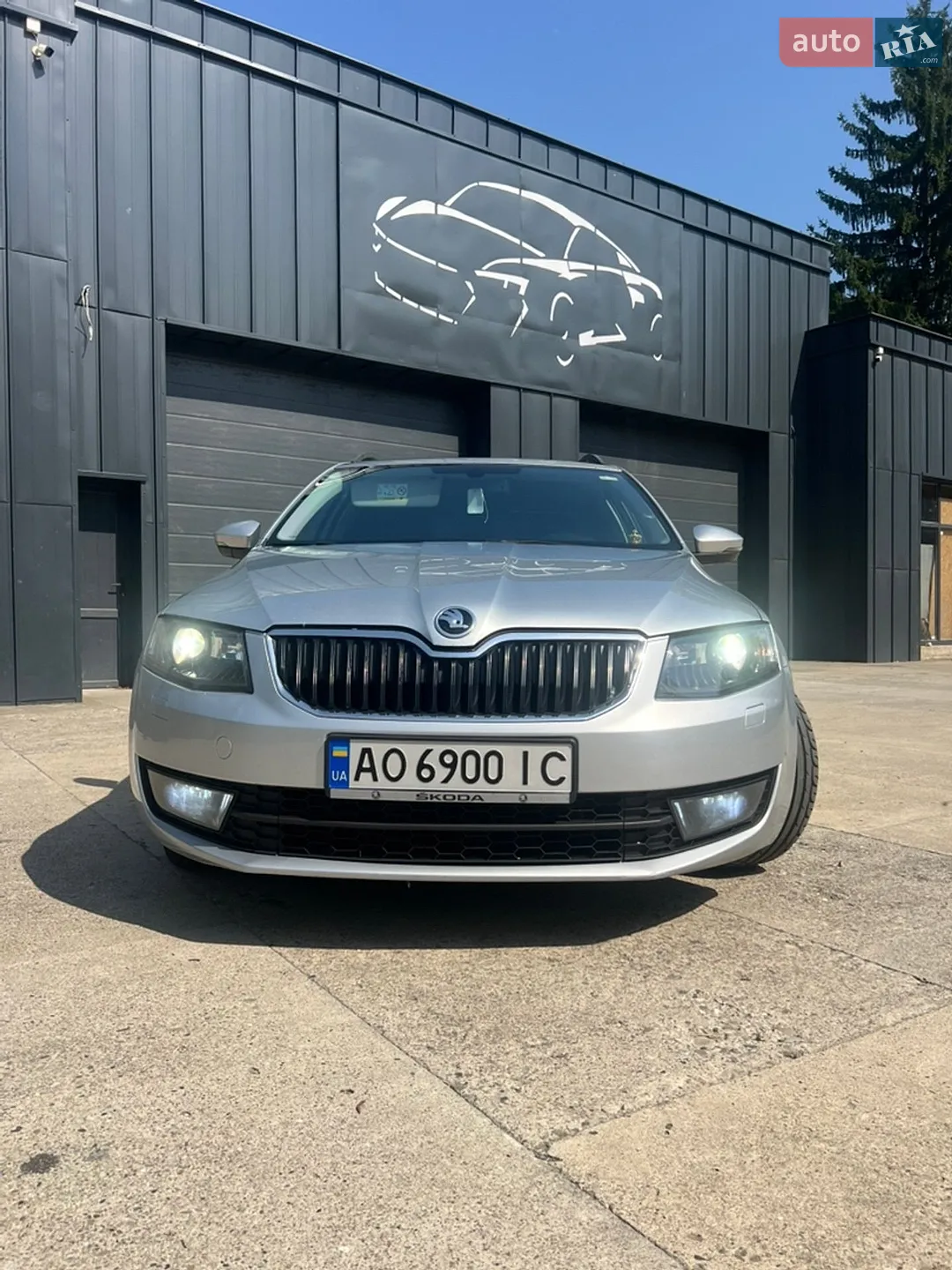 2015 Skoda Octavia - фото 1