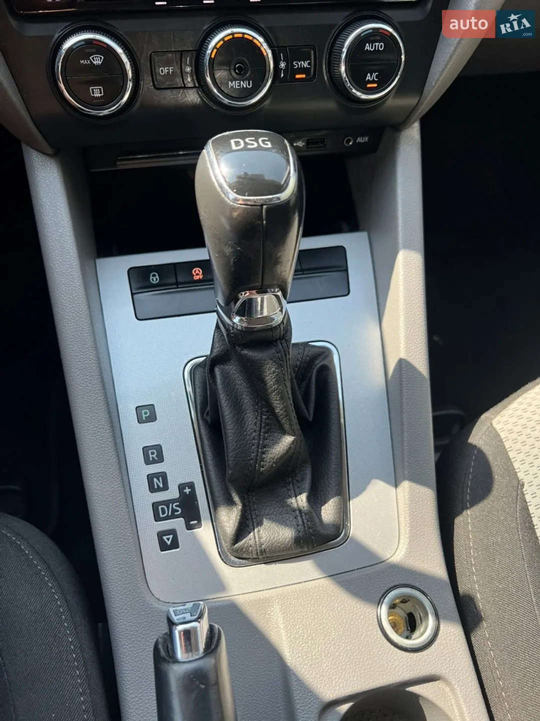2015 Skoda Octavia - мініатюра 14