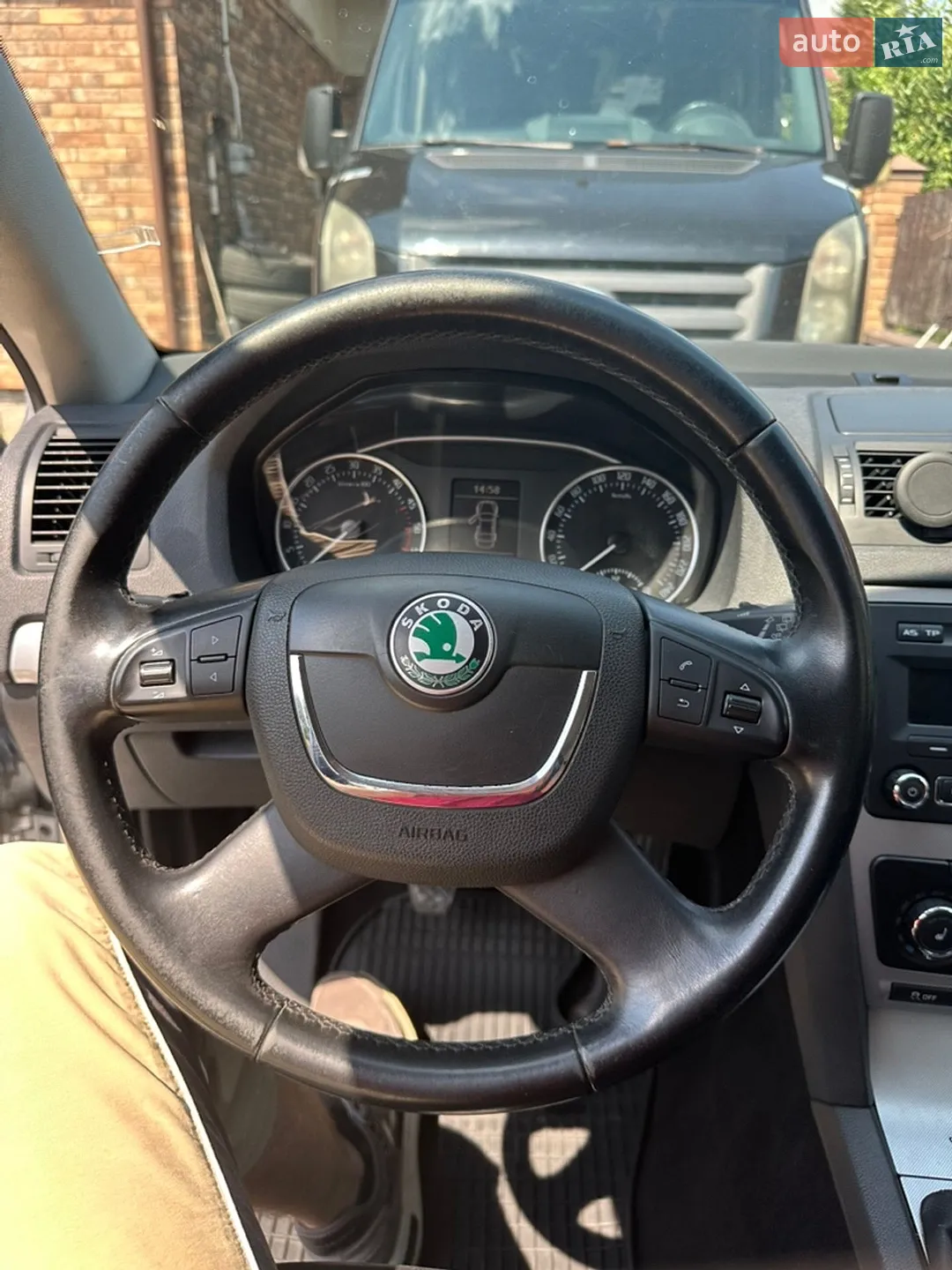 2010 Skoda Octavia - мініатюра 7