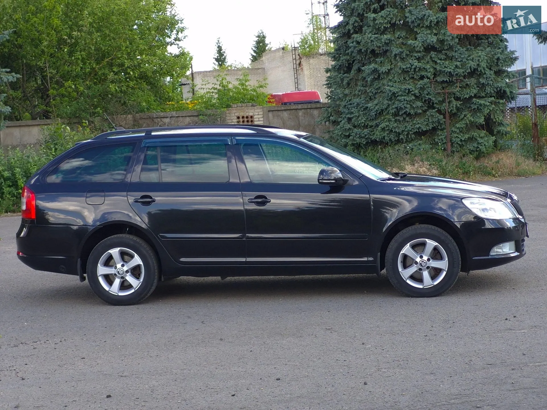 2010 Skoda Octavia - мініатюра 5