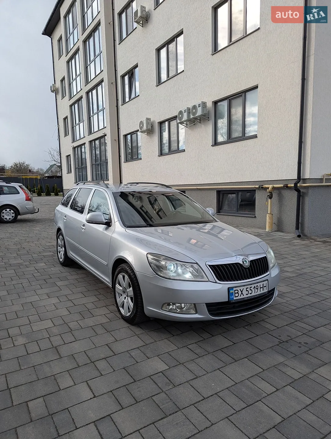 2010 Skoda Octavia - мініатюра 3