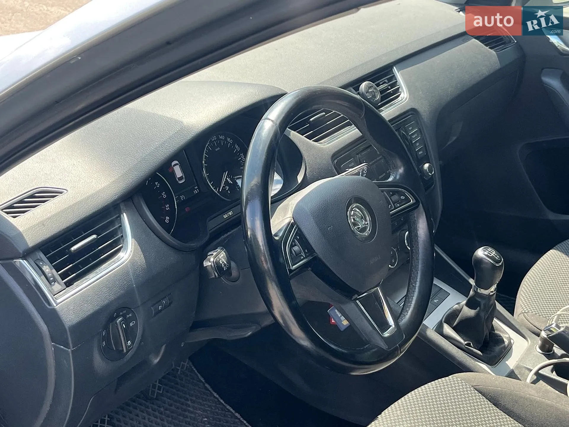 2016 Skoda Octavia - мініатюра 24