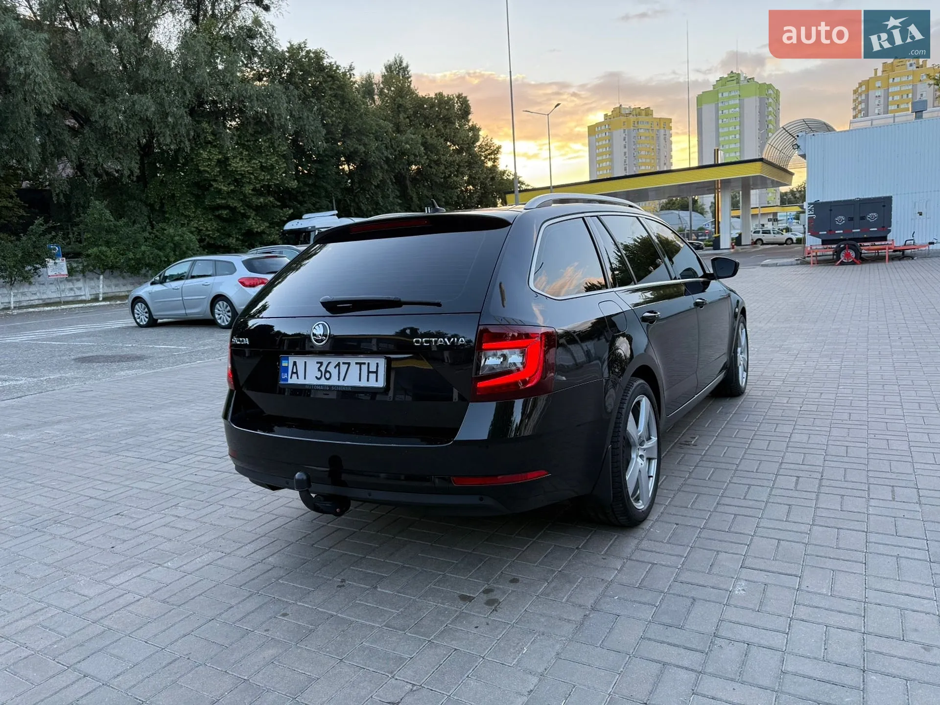 Skoda Octavia 2018 VIN TMBJJ7NE5K0063385 фото оголошення 3 з 70