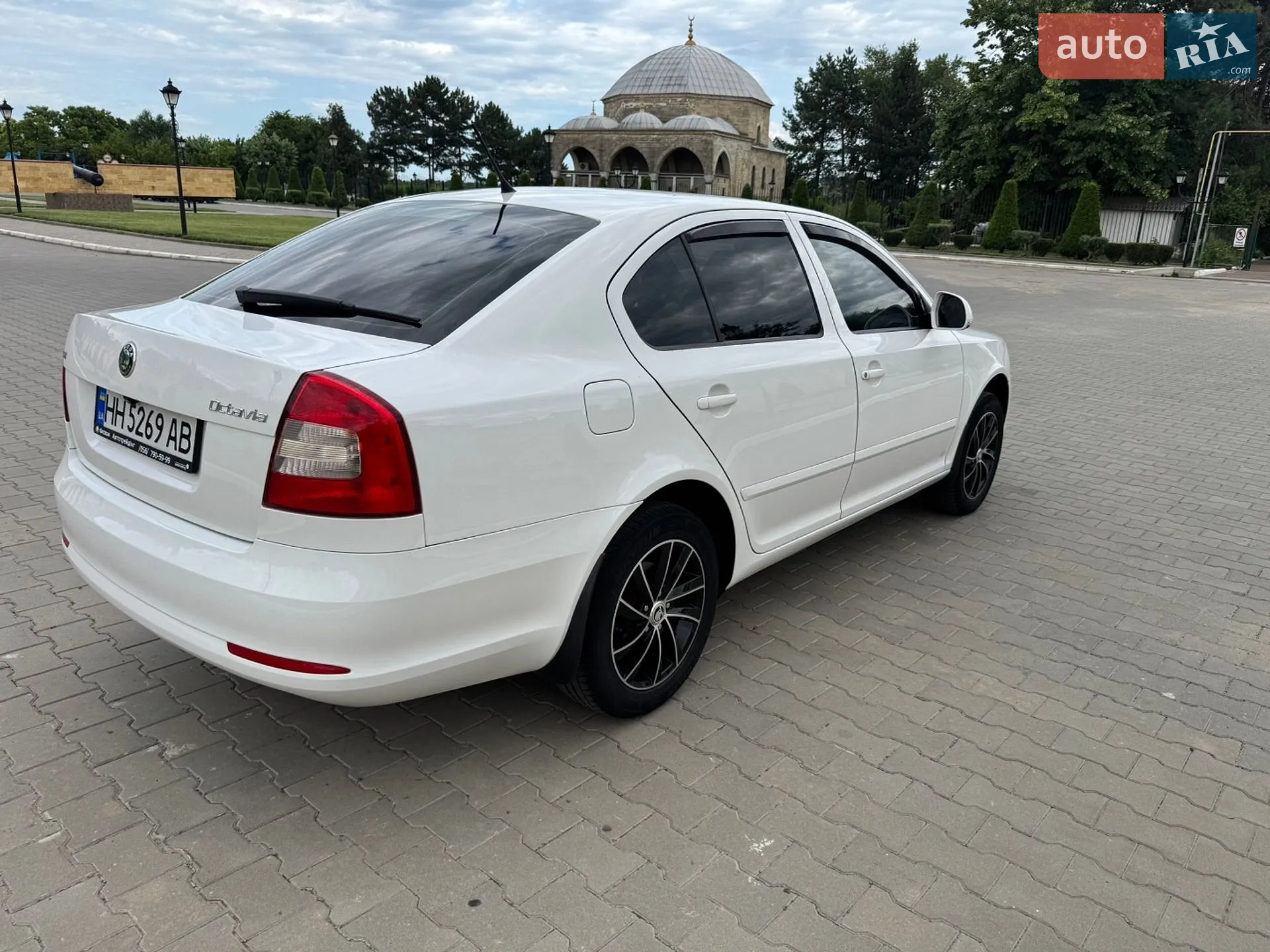 2011 Skoda Octavia - мініатюра 6