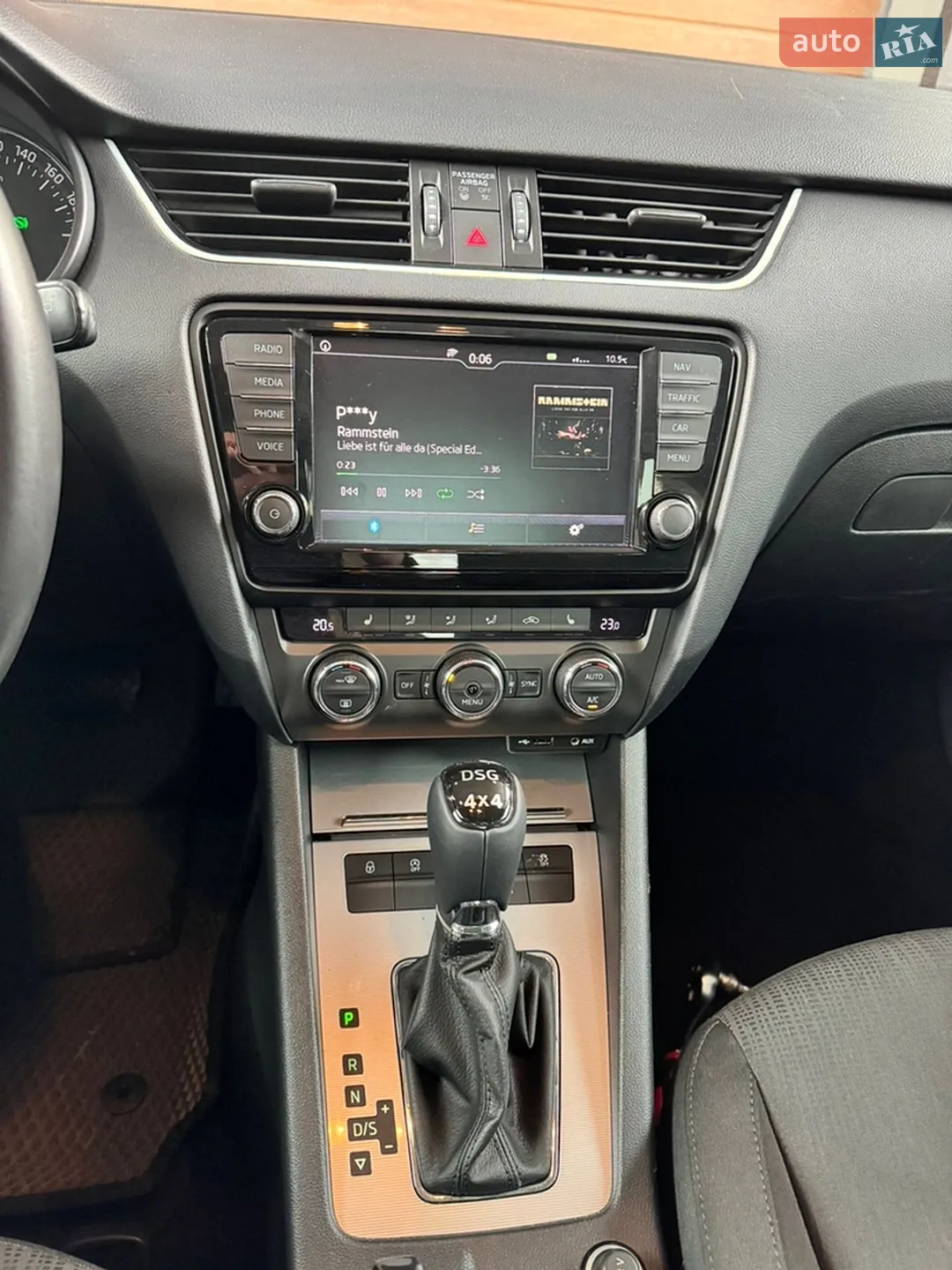 2015 Skoda Octavia - мініатюра 36
