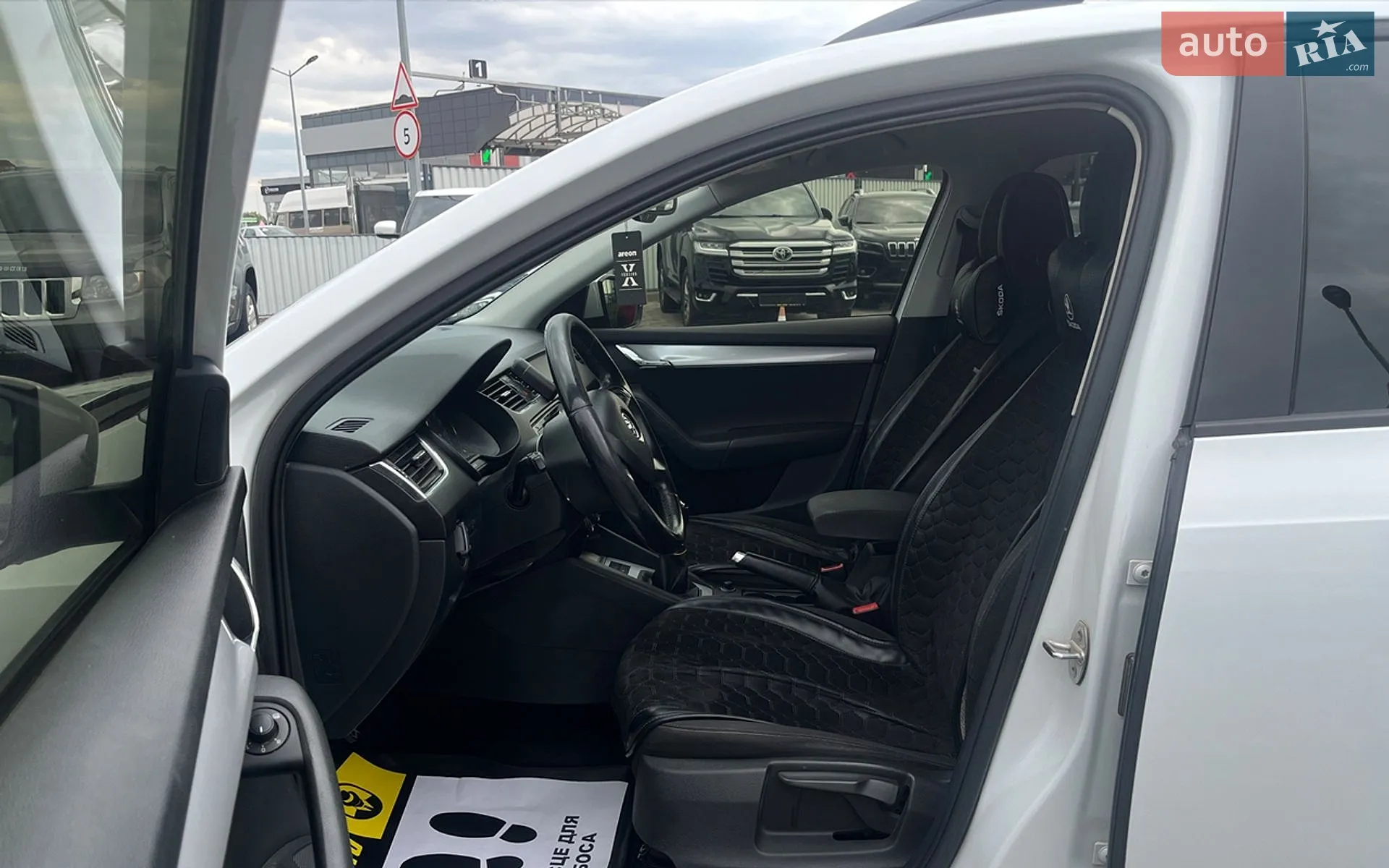 2015 Skoda Octavia - мініатюра 10