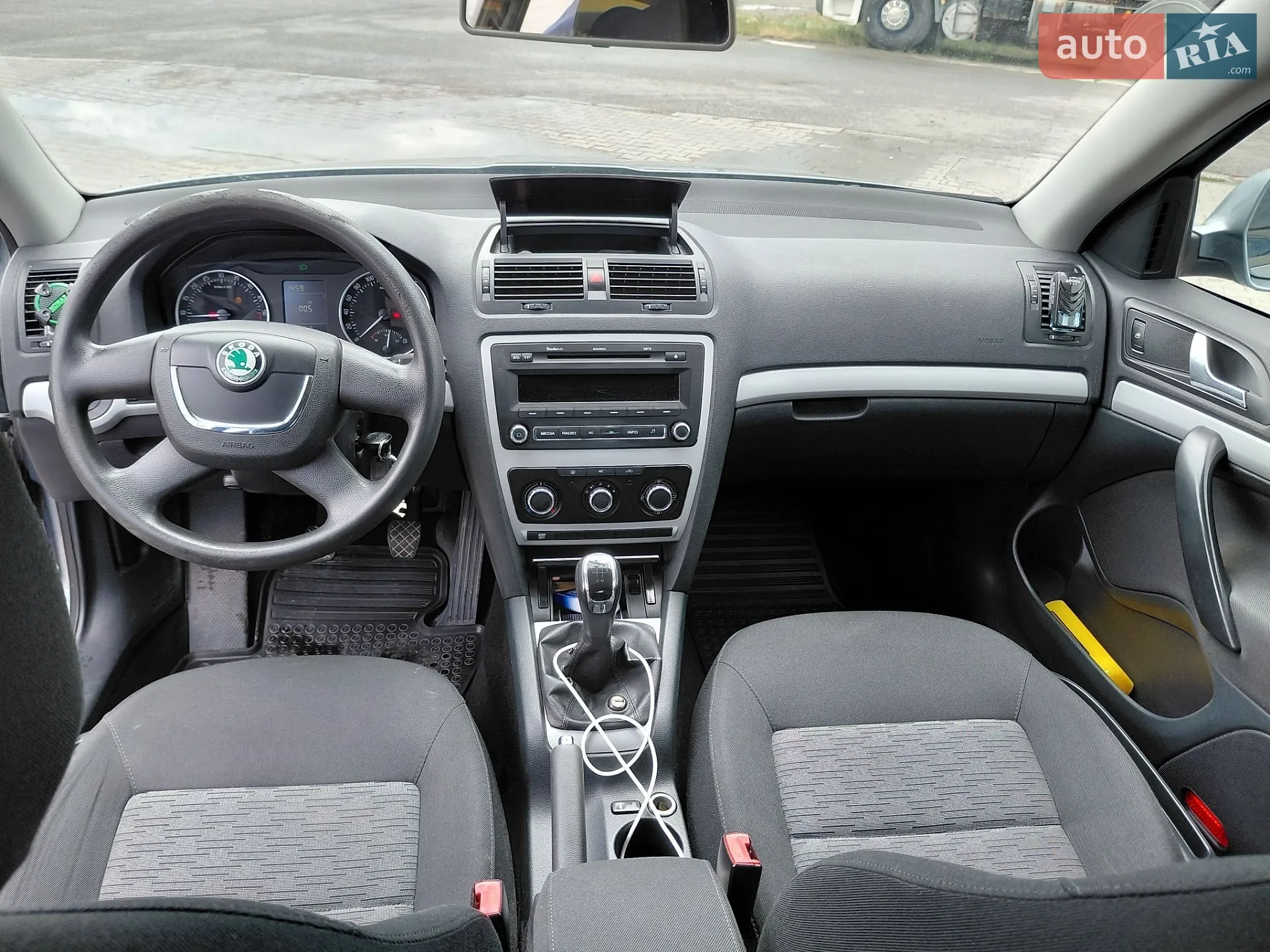 2011 Skoda Octavia - мініатюра 9