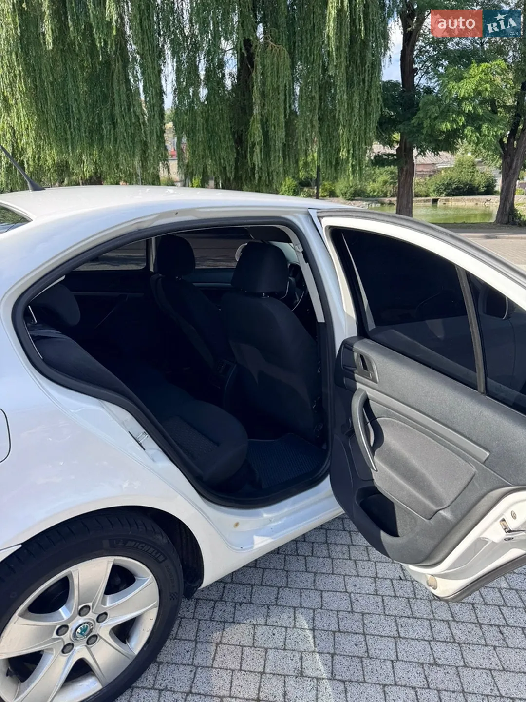 2011 Skoda Octavia - мініатюра 7