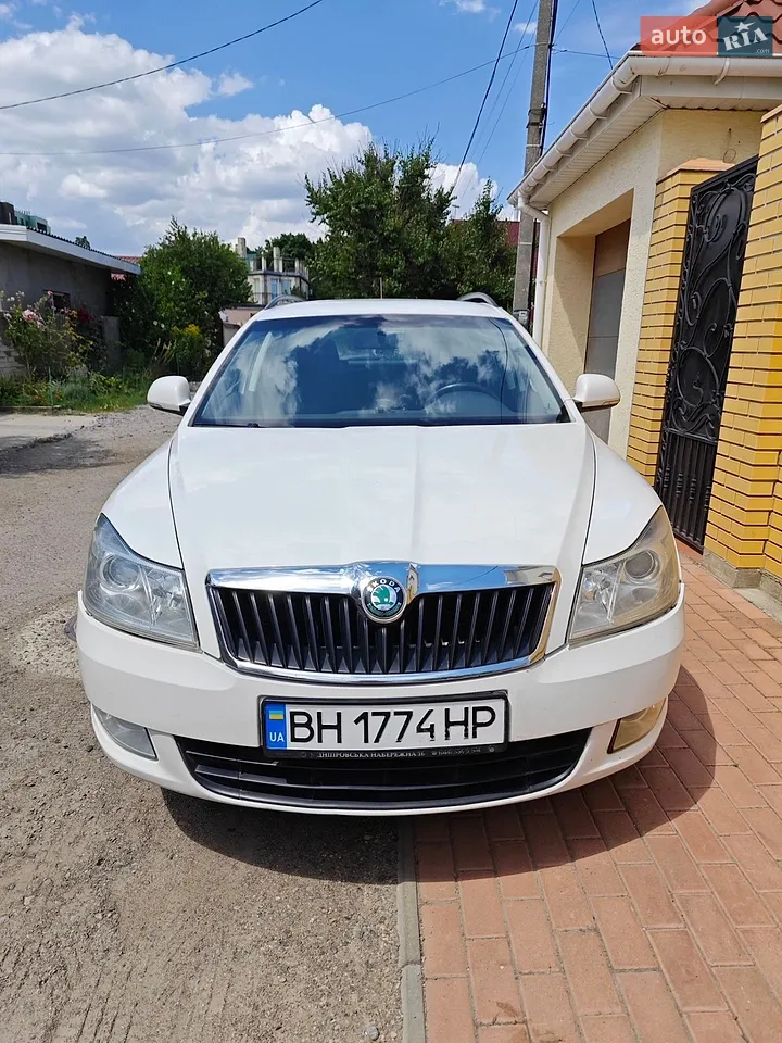 2011 Skoda Octavia - мініатюра 53