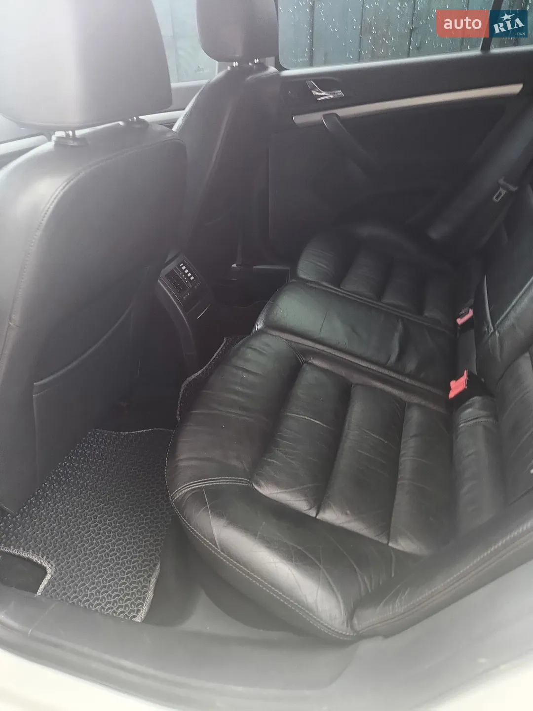 2011 Skoda Octavia - мініатюра 10