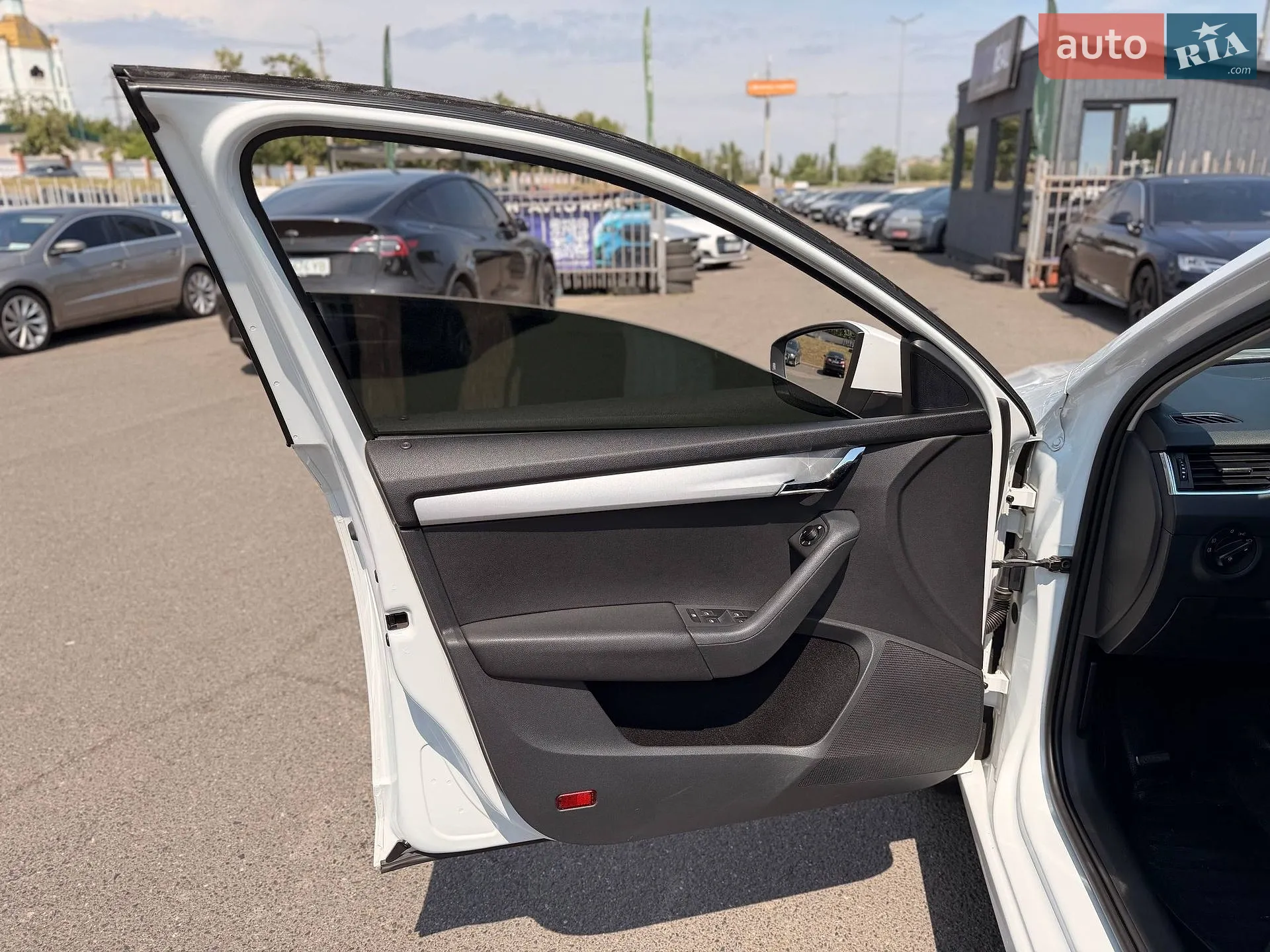 2014 Skoda Octavia - мініатюра 36