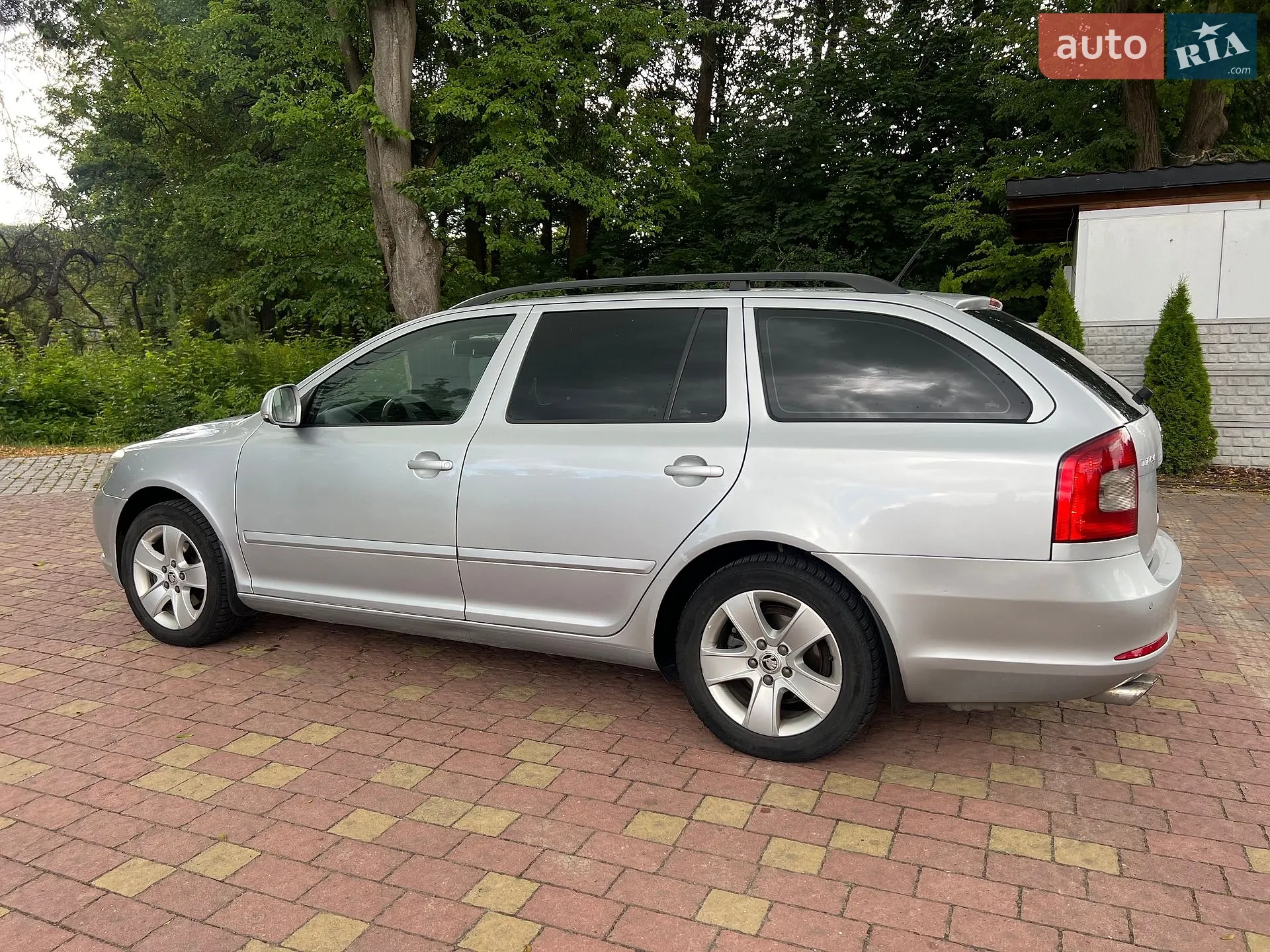 2010 Skoda Octavia - мініатюра 4