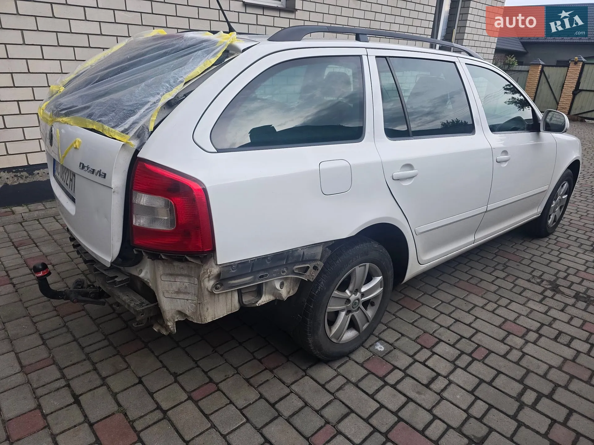 2010 Skoda Octavia - мініатюра 10