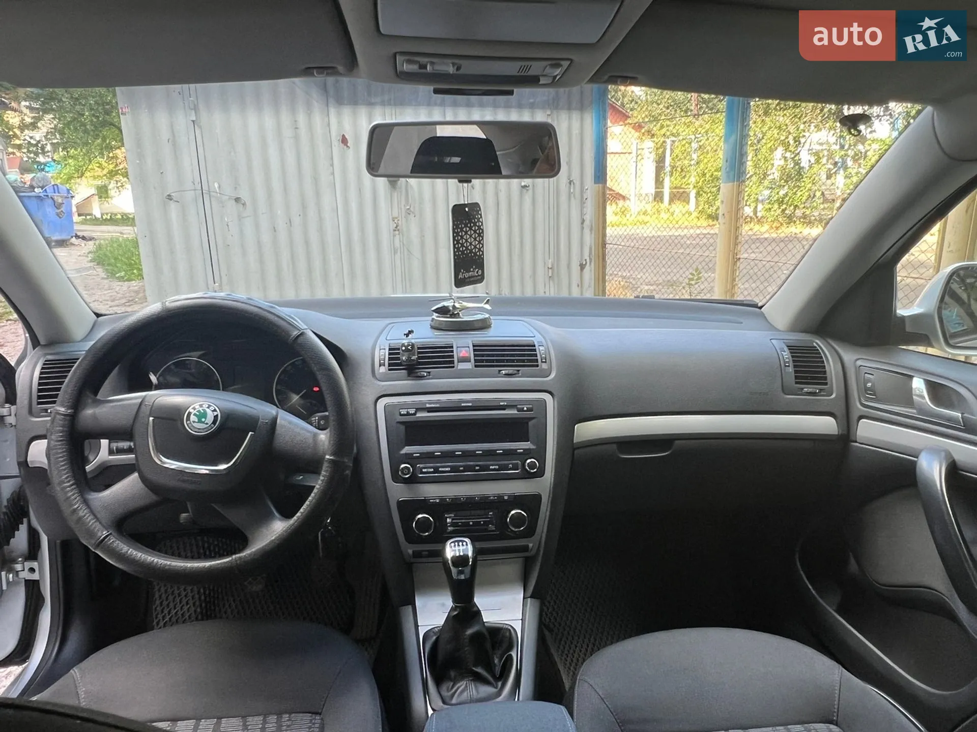 2010 Skoda Octavia - мініатюра 5