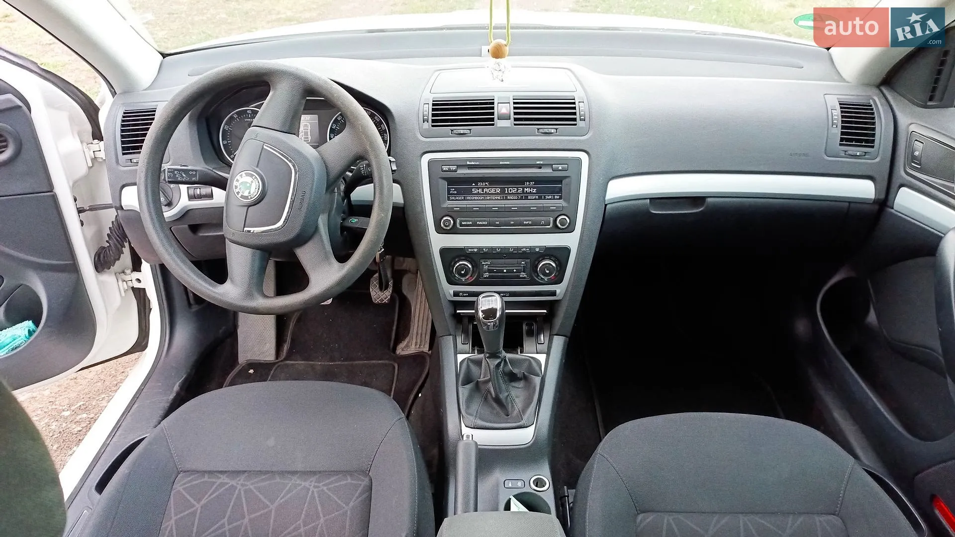 2011 Skoda Octavia - мініатюра 9