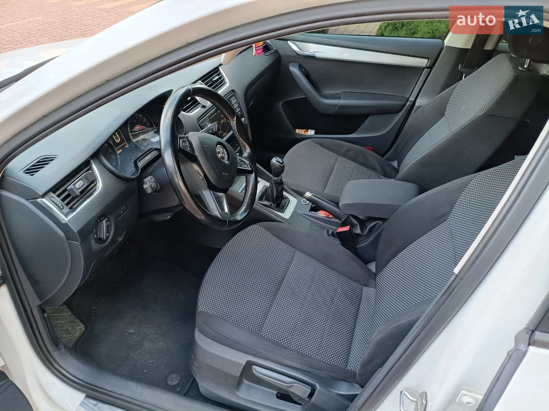 2016 Skoda Octavia - мініатюра 9
