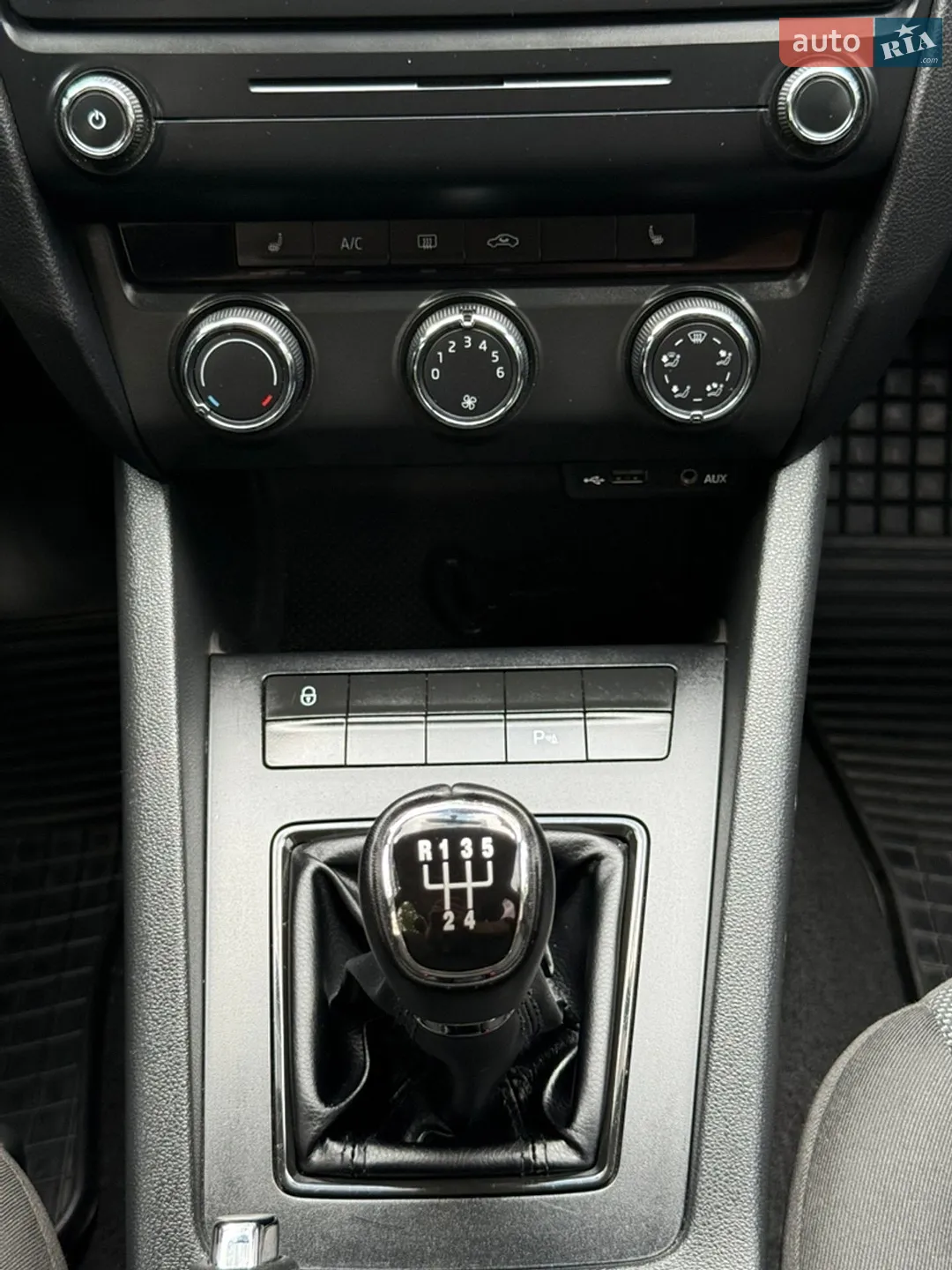 2013 Skoda Octavia - мініатюра 12