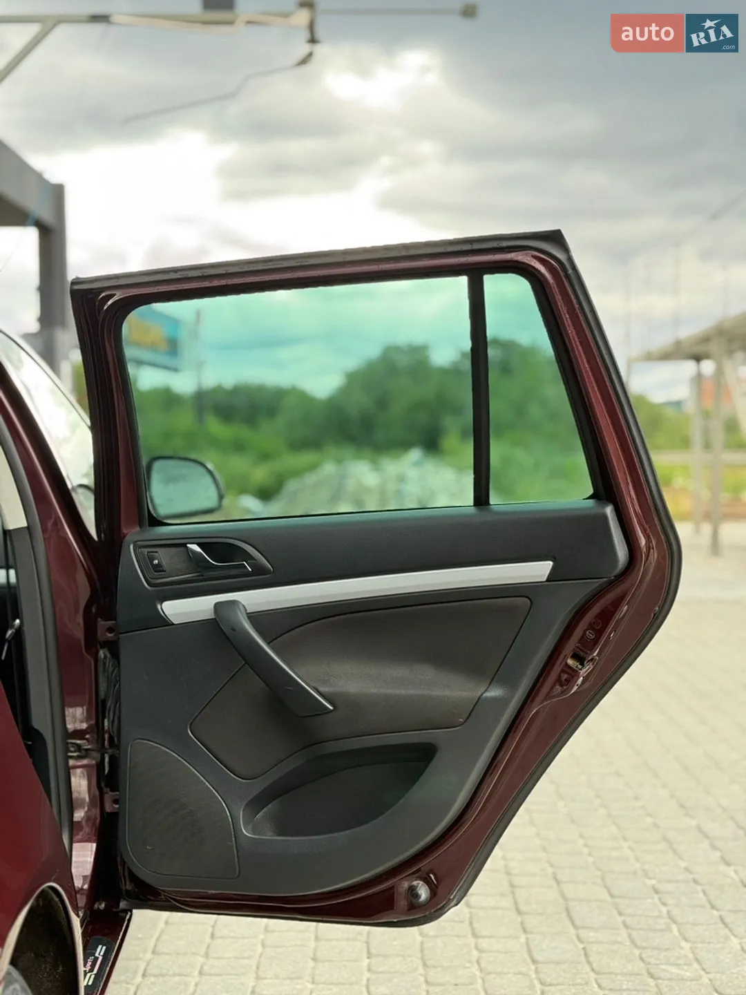 2010 Skoda Octavia - мініатюра 19