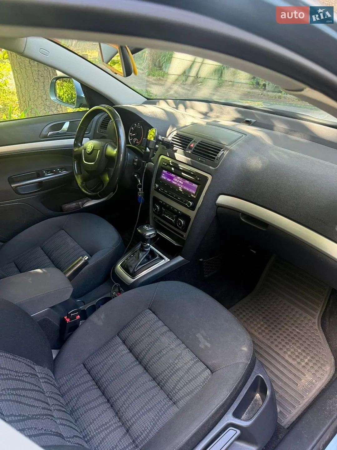 2010 Skoda Octavia - мініатюра 9