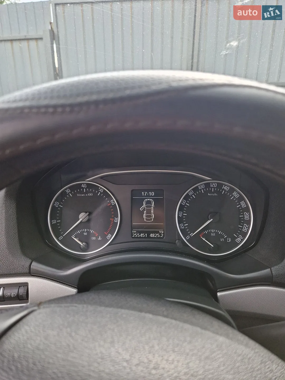 2011 Skoda Octavia - мініатюра 18