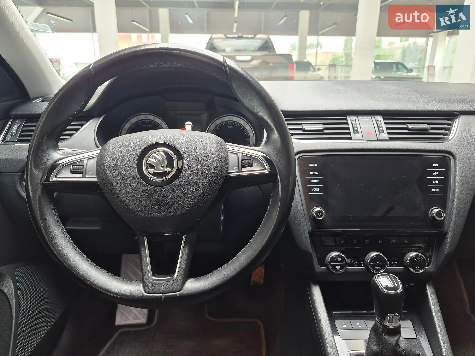 2017 Skoda Octavia - мініатюра 12