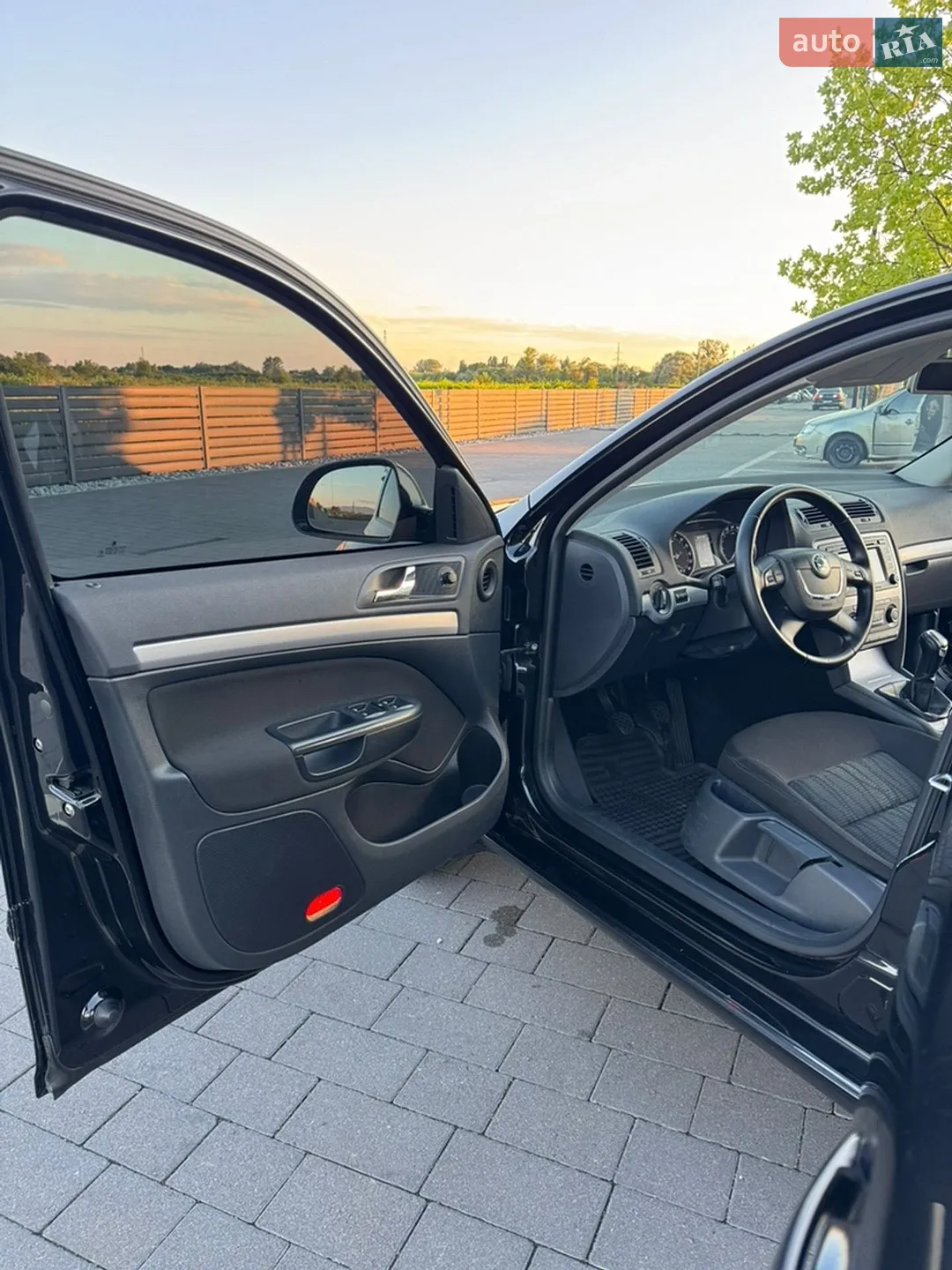 2011 Skoda Octavia - мініатюра 17
