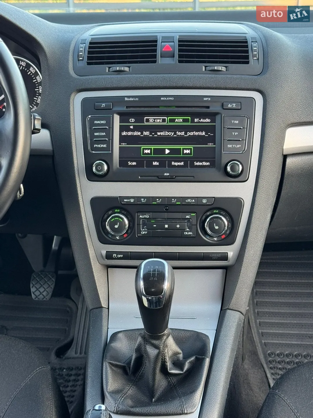2011 Skoda Octavia - мініатюра 36