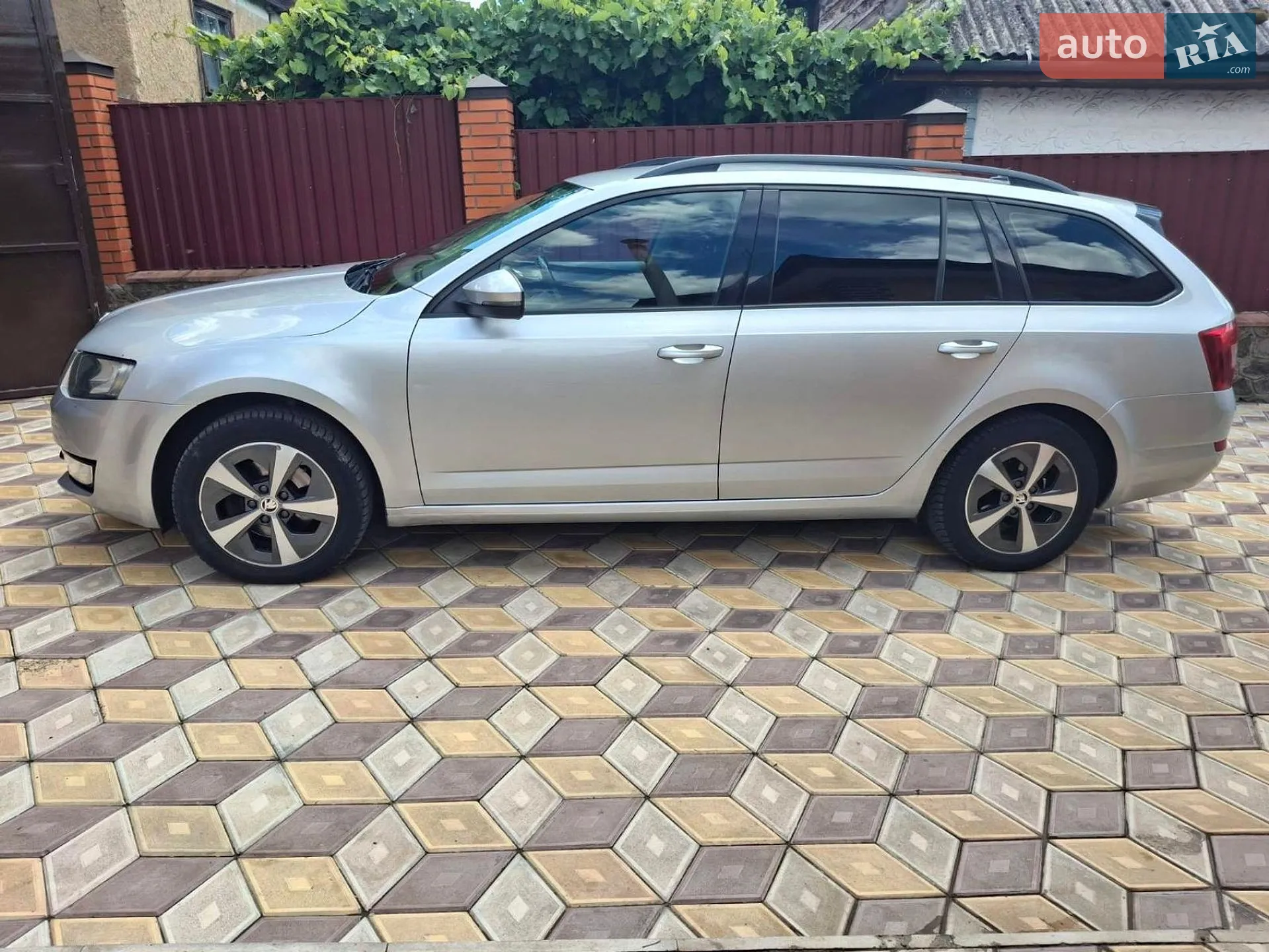 2015 Skoda Octavia - мініатюра 2