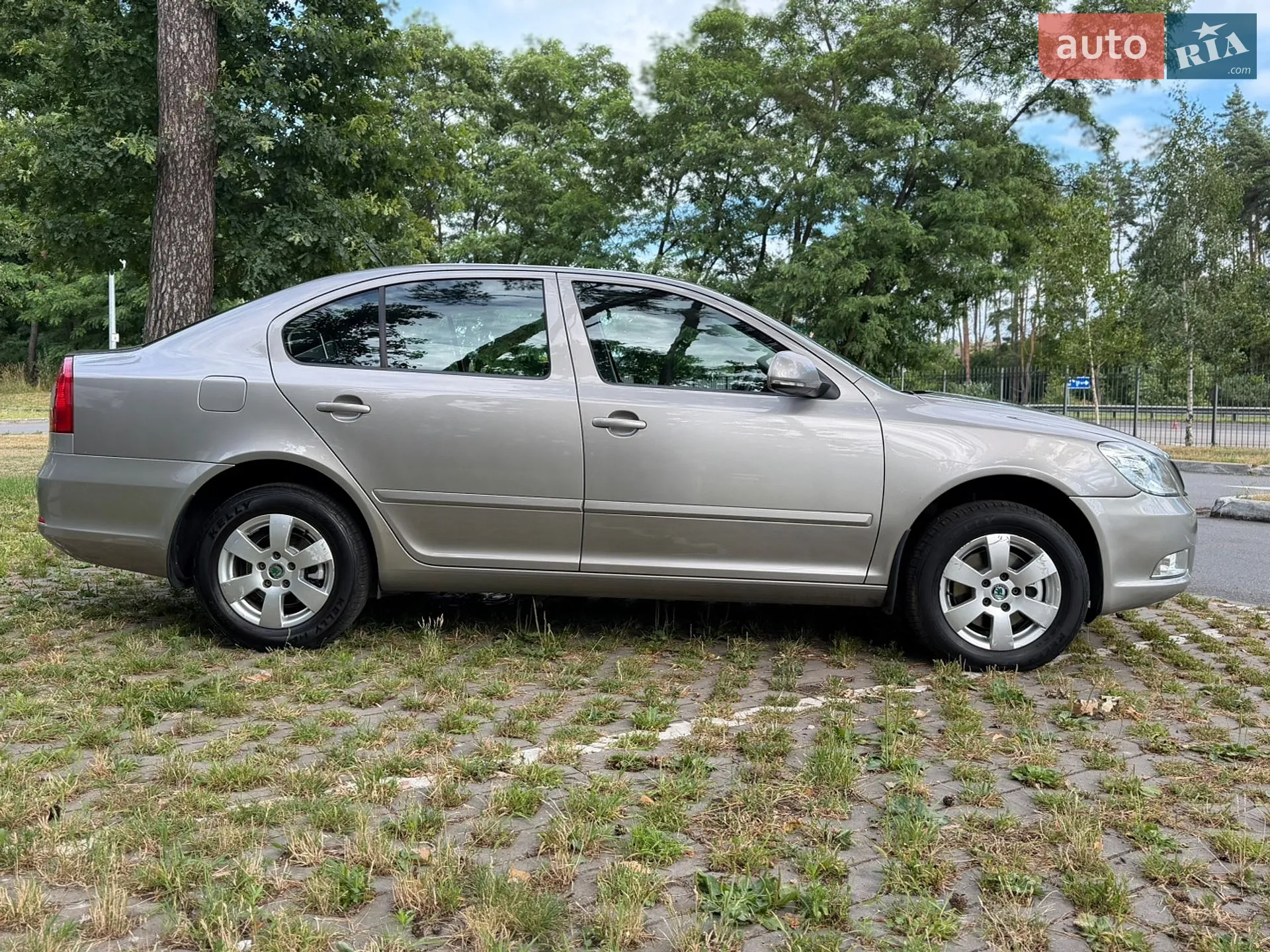 2010 Skoda Octavia - мініатюра 7