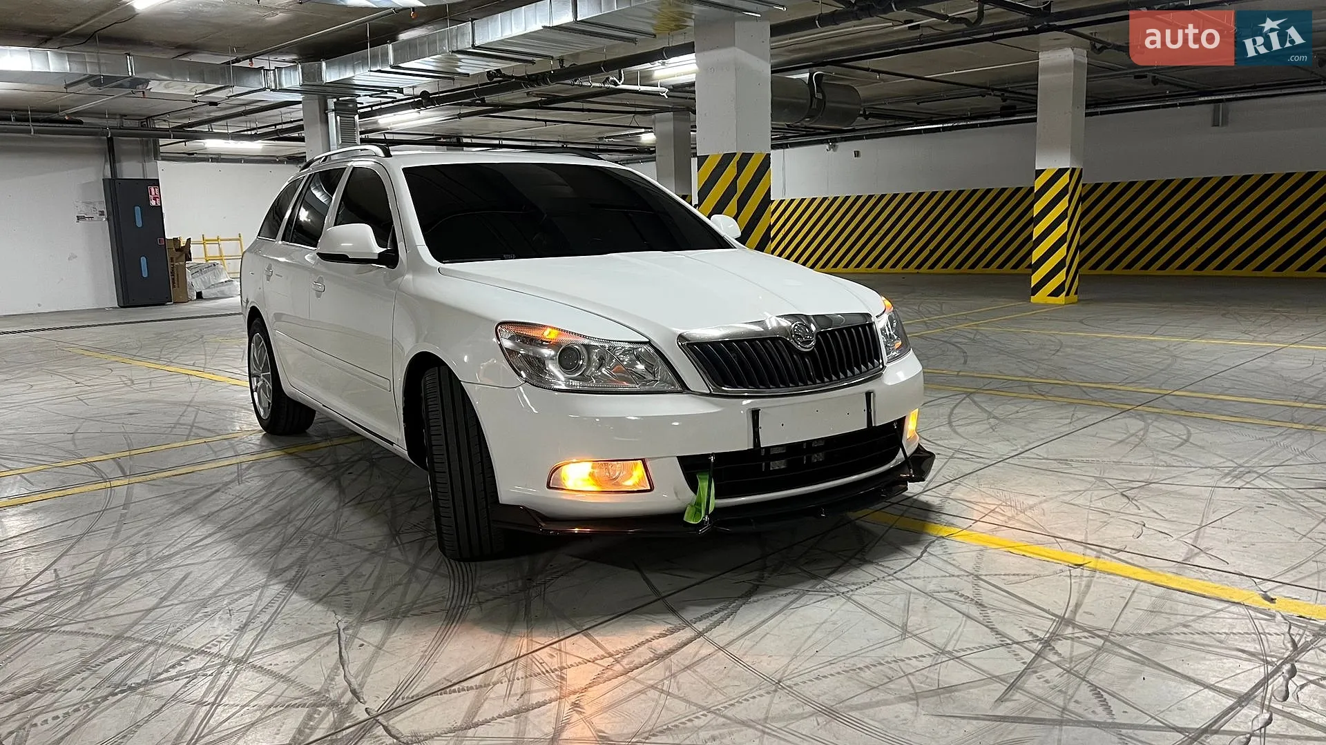 2010 Skoda Octavia - мініатюра 12