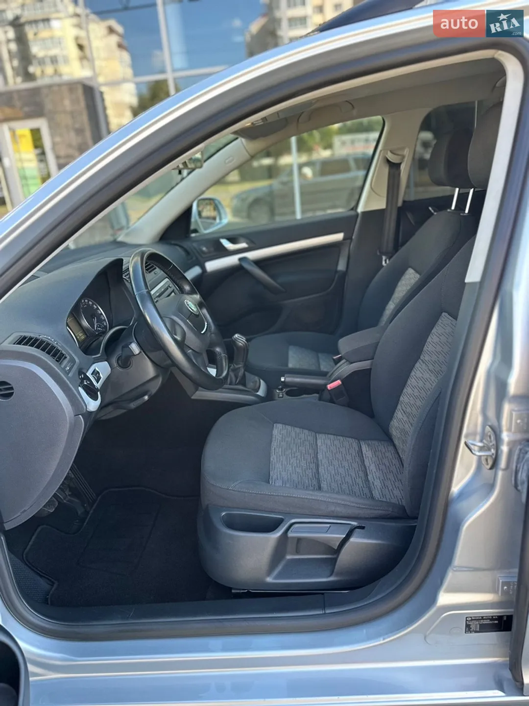 2011 Skoda Octavia - мініатюра 17