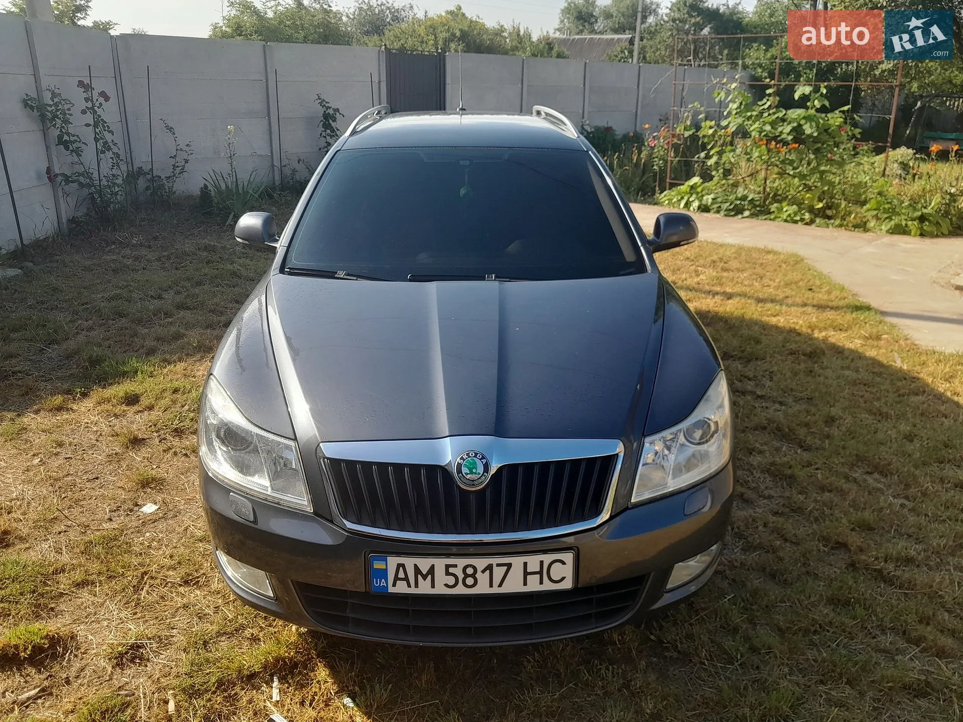 2010 Skoda Octavia - мініатюра 2
